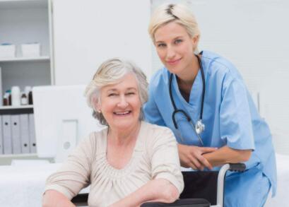 老年人选择陪护服务有哪些好处