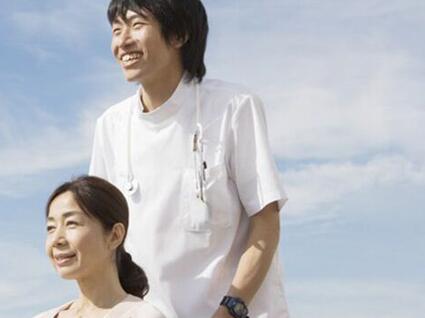 医院护理人员可以为老人提供哪些护理